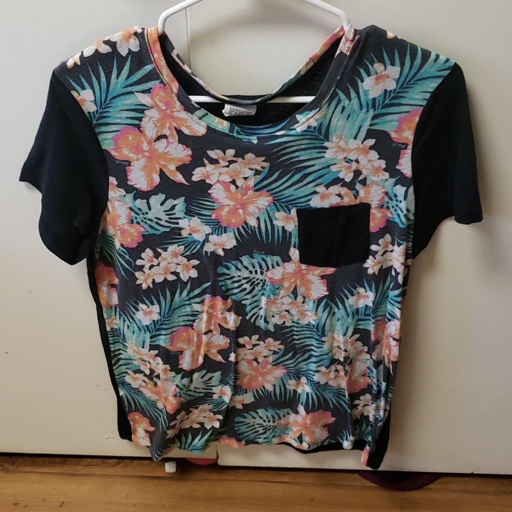 VS PINK tshirt